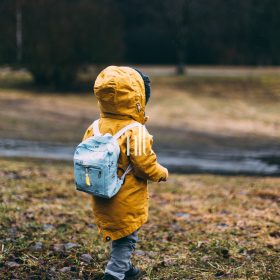Du lịch cùng con | Hành lí xách tay cho bé 1 tuổi